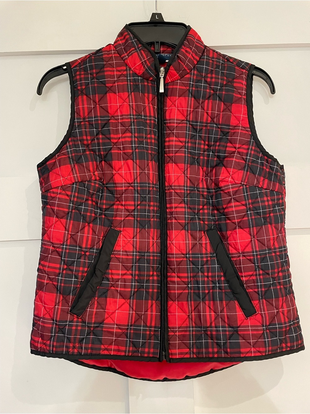 Classic NWT Quilted Karen Scott Holiday Plaid Zip-Up Vest Small